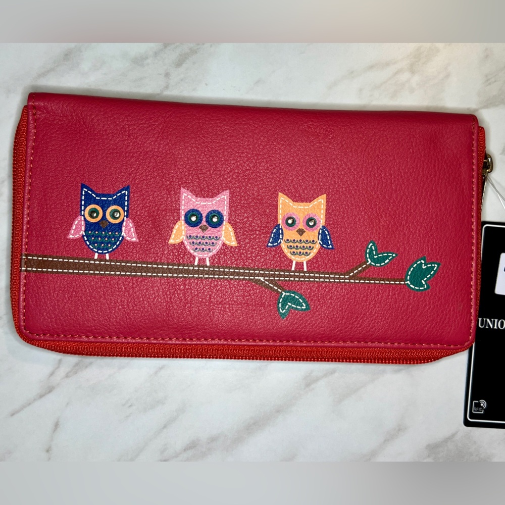 Charming Red Owl Embroidered Wallet 100% Leather